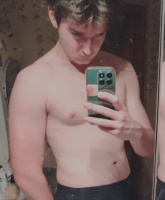 Симпотичный молодой парень ищет девушку для совместного времяпрепровождения – Фото 1