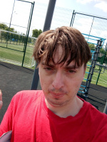 Привет. Ищу 