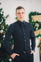 Ищу женщину с головой на плечах, для приятного времяпрепровождения без обязательств. Проф. массажис!