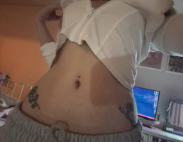 Ищу молодого человека для общения. 23–60+, уверенный, спокойный, настроенный на встречу. – Фото 1